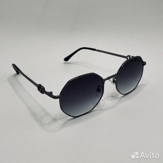 Очки солнцезащитные Valentino 2 расцветки