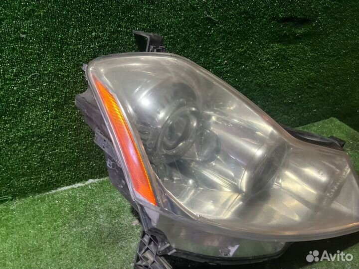Фара передняя правая Nissan Fuga Y50