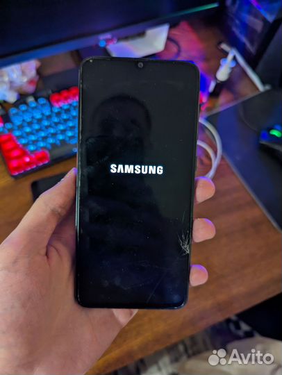 Samsung Galaxy A70, 8/128 ГБ