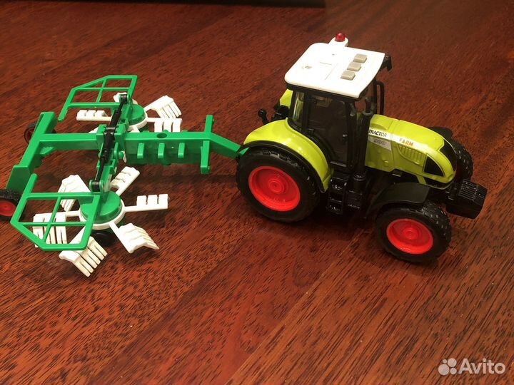Детский трактор