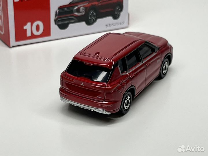 Takara tomy mitsubishi outlander