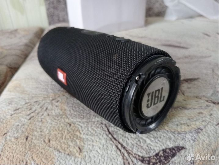 Колонка jbl charge 3