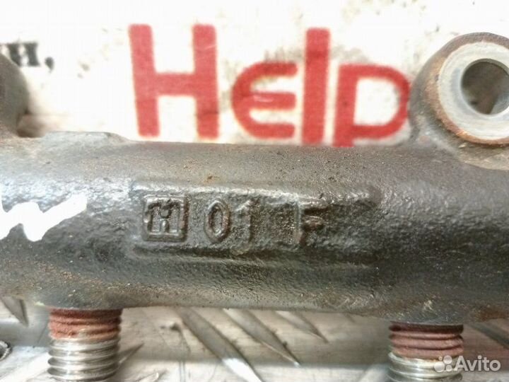 Рампа топливная левая Land Rover Discovery L319