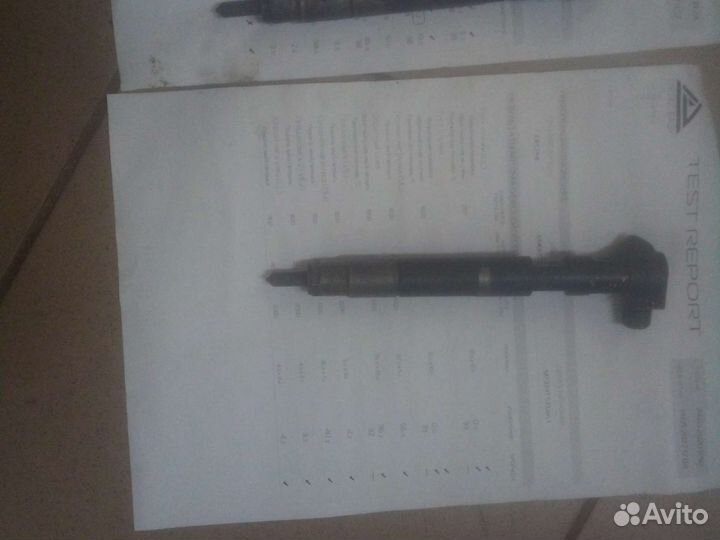 Форсунка топливная MercedesOM651 A6510700587Delphi