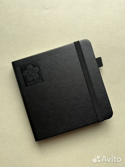 Скетчбук «Sakura» 12х12