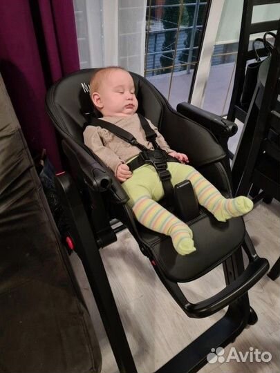 Стульчик для кормления nuovita