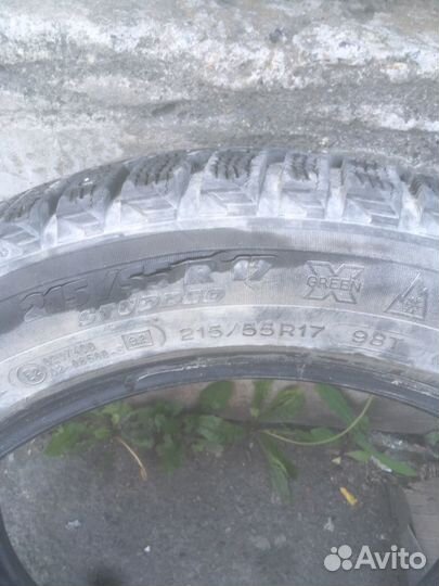 Michelin X-Ice North 2 215/55 R17