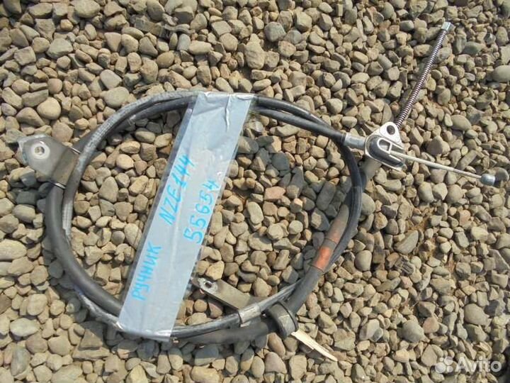 Трос ручника правый Toyota Corolla Fielder NZE144