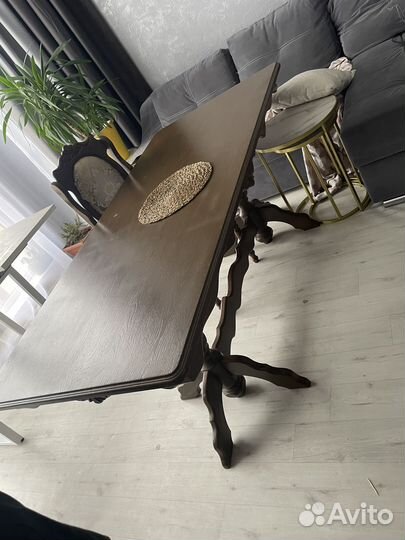 Стол кухонный