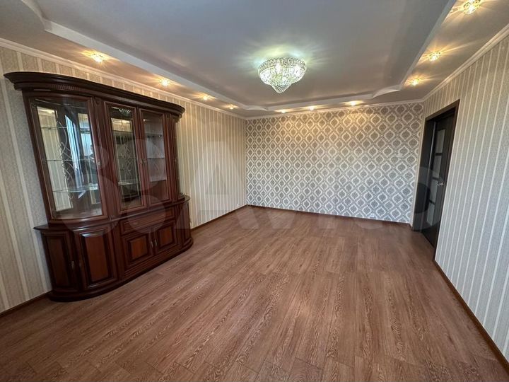 3-к. квартира, 84 м², 6/16 эт.