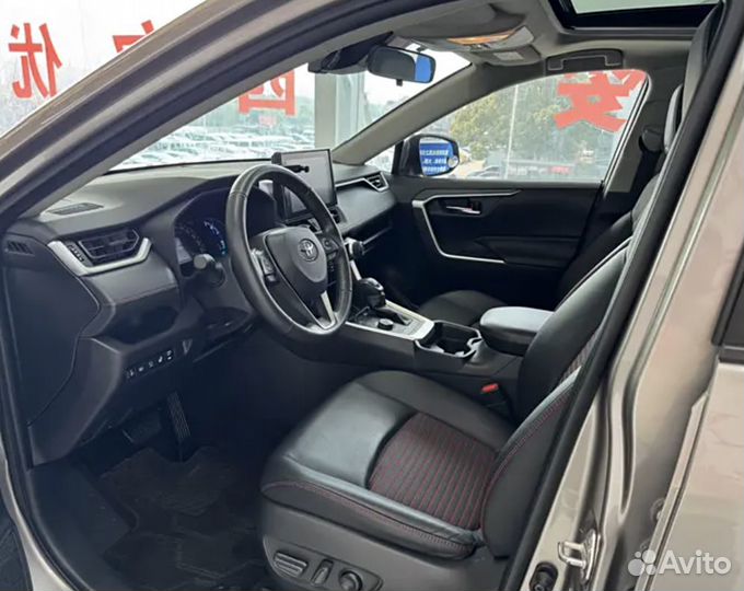Toyota RAV4 2.5 CVT, 2021, 38 000 км