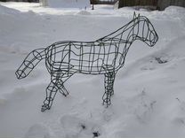 Садовая фигура из металла (лошадь)