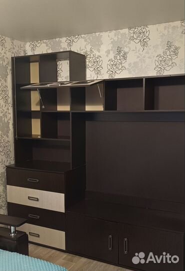 Стенка в гостиную бу