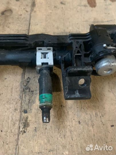 Топливная рампа Ford Focus седан 1.6 hxda 115 Л.С