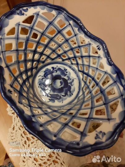 Ваза Гжель А.Рогов автор, для конфер