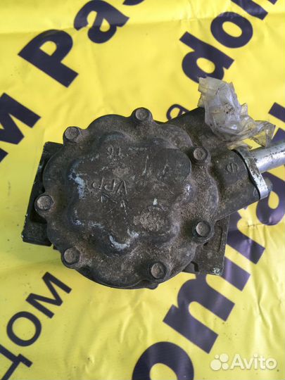 Компрессор кондиционера трубка LADA Largus