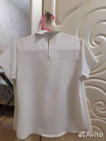 Блузка белая
