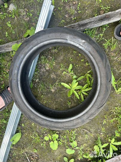 Покрышка на мотоцикл