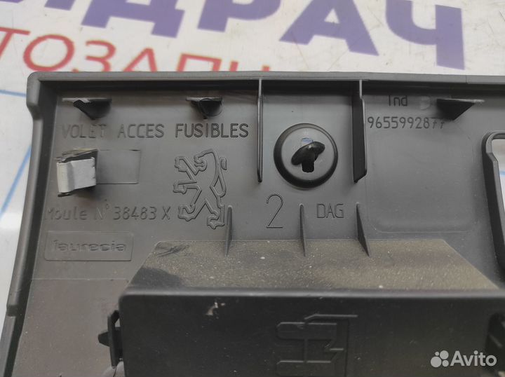 Накладка торпедо Peugeot 308 (T7) 9655992877