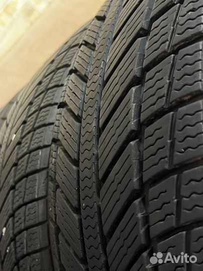 Syron Cross 1 Plus 235/45 R18 100W