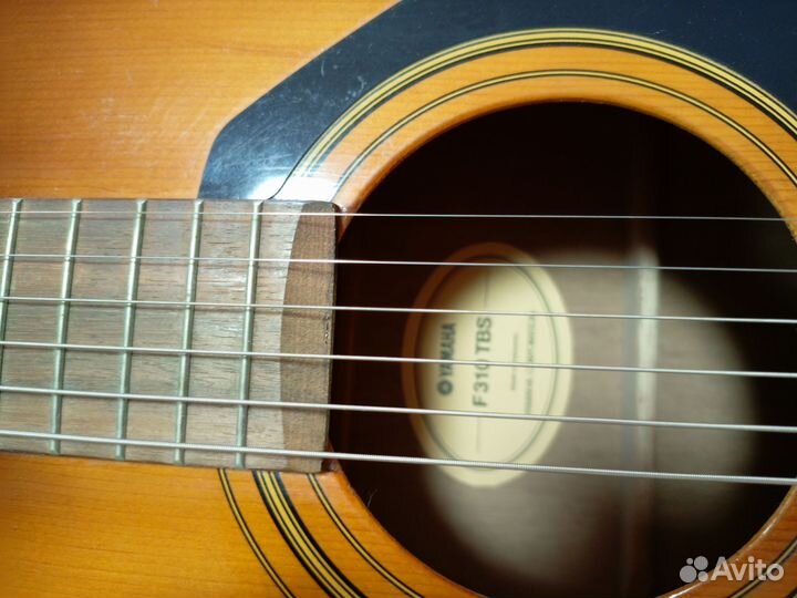 Акустическая гитара yamaha f310 бу