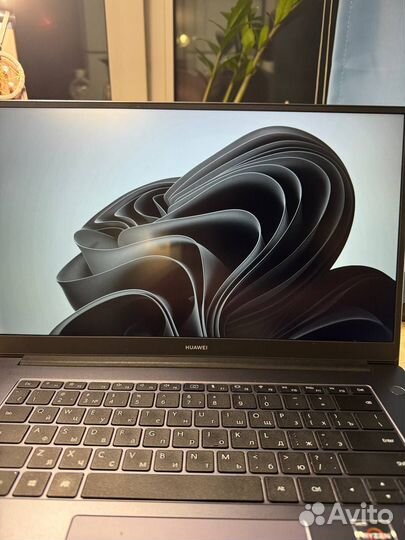 Huawei MateBook D15 ryzen 7 3700u