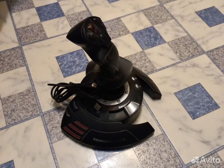 Джойстик thrustmaster t flight stick 10 v4