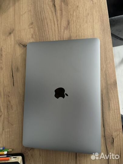 Macbook pro m2