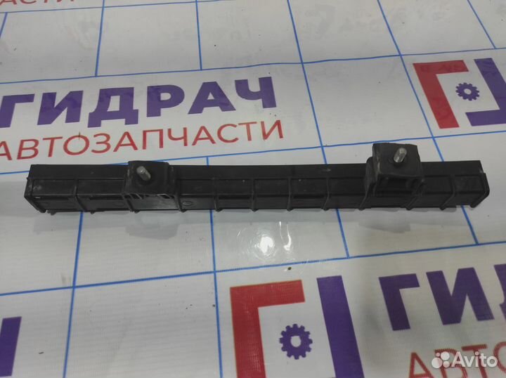 Направляющая стекла двери Renault Kaptur 822170861