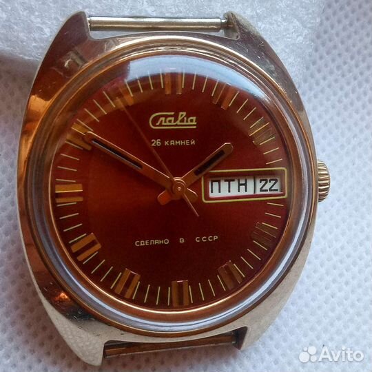 Часы СССР наручные Слава 26 камней