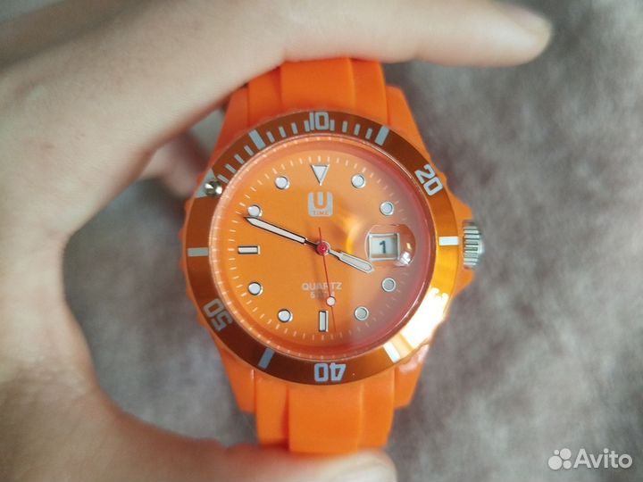 Часы наручные