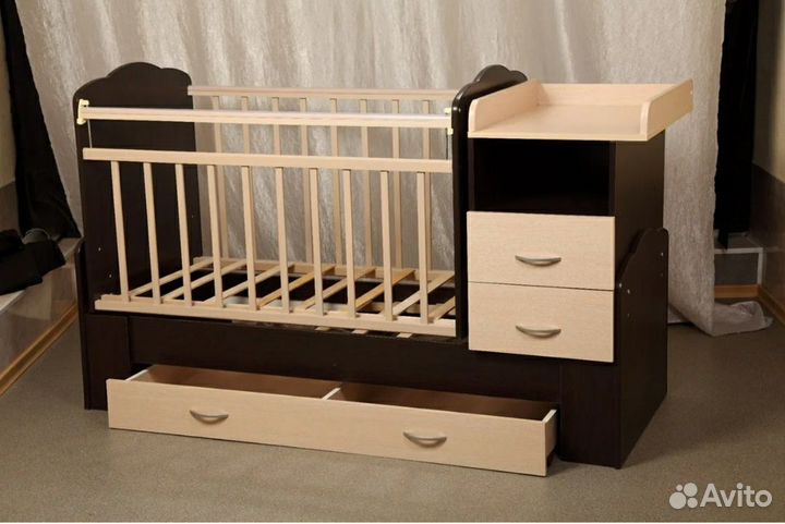 Детская кроватка трансформер с маятником