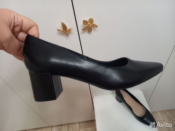 Туфли 40 р. Новые