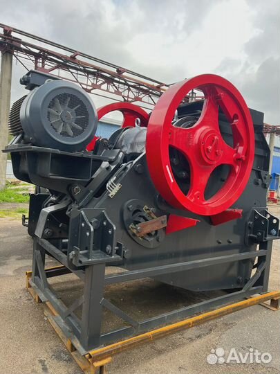 Щековая дробилка C106 для щебня