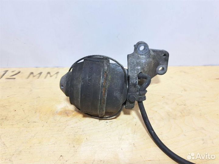 Опора двигателя передняя Volvo XC90 2002