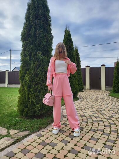 Спортивный костюм женский