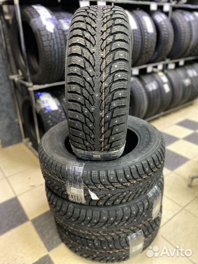 Nokian Tyres Hakkapeliitta 9 235/55 R17 103T