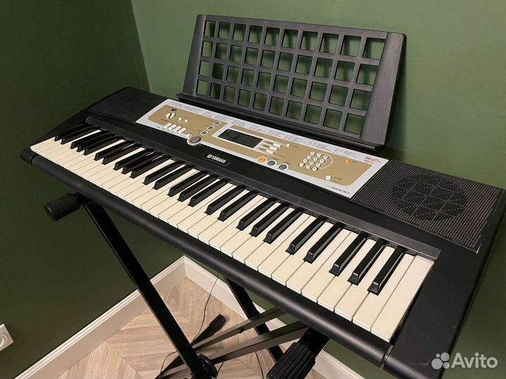 Синтезатор yamaha psr r200