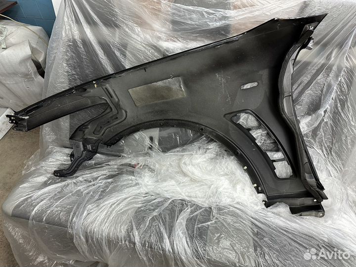 Infiniti QX70,FX35 Переднее Правое Крыло Оригинал