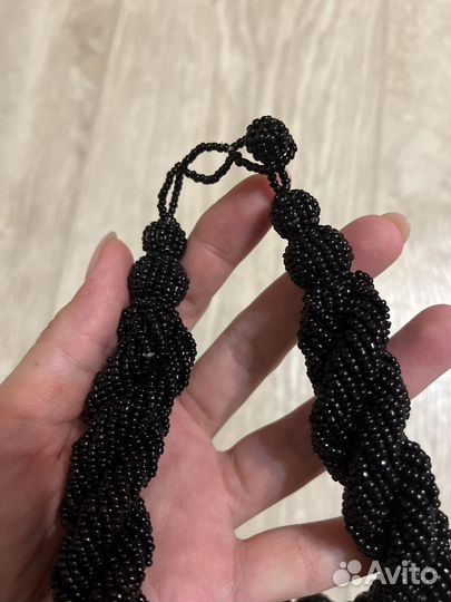 Колье ожерелье