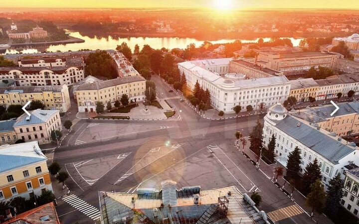 2-к. квартира, 52 м², 2/4 эт.