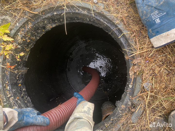 Откачка септиков /канализаций / выгребных ям