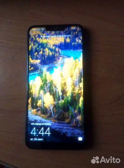 Продам телефон Honor 8C