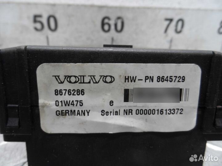 Блок предохранителей Volvo V70 2 (SW) 8645729