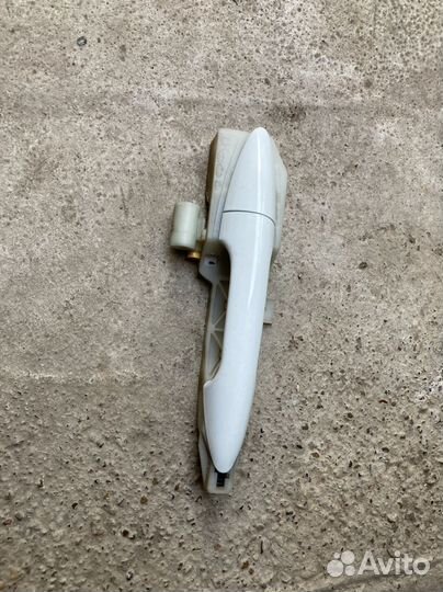 Kia rio 3 ручка задней левой двери белая