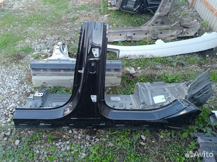 Порог левый стойка двери Lixiang L7