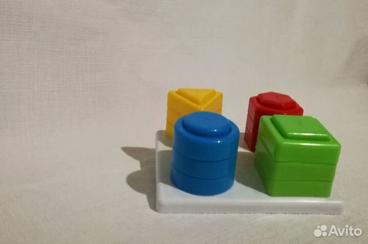 Развивающие игрушки много