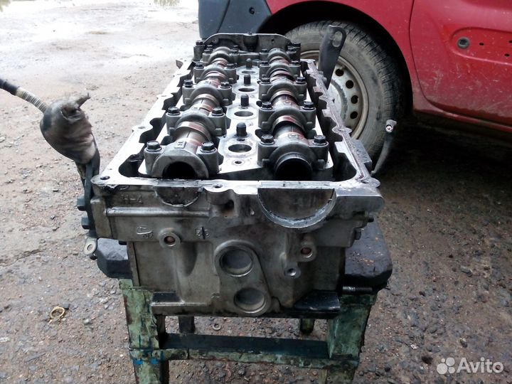 Головка блока цилиндров двигателя D4CB