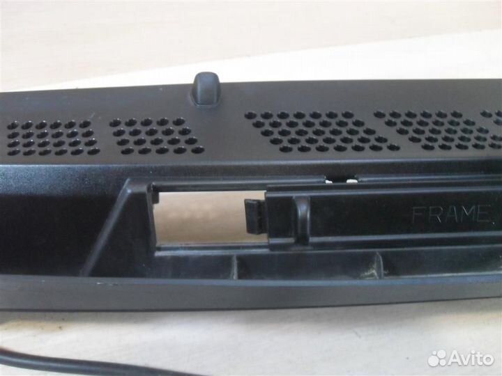 Решетка стеклоочистителей Honda Civic 4D (FD) 2009