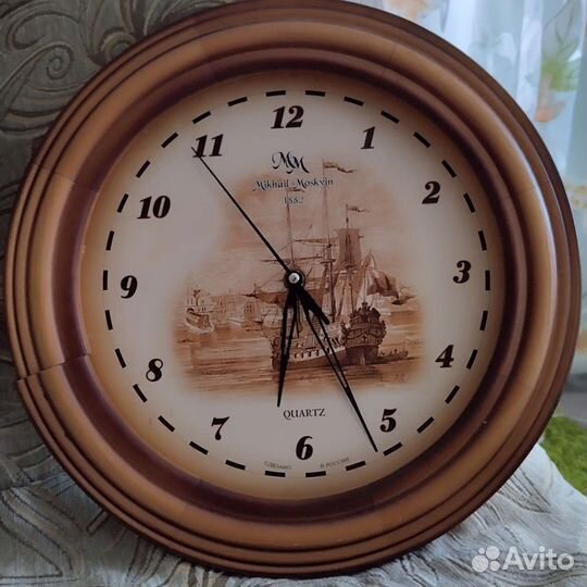 Настенные часы, ночник